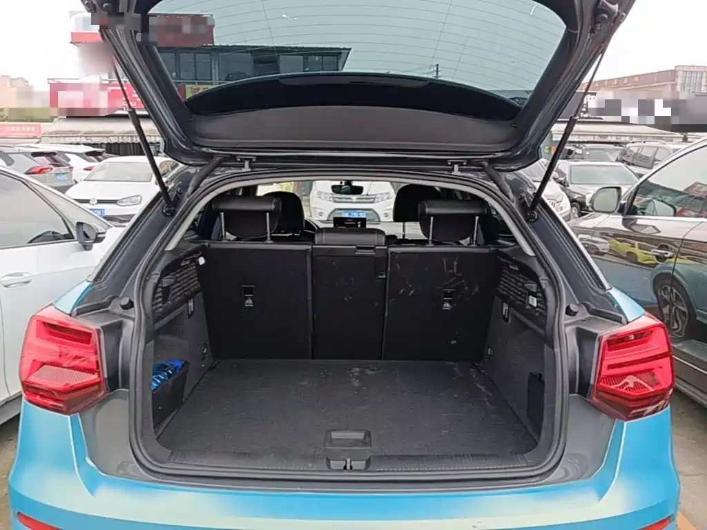 Audi Q2L e-tron — миниатюра 19