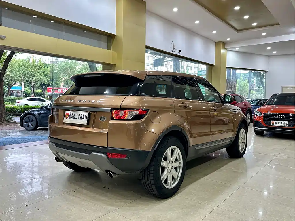 Land Rover Evoque (Import) — миниатюра 3