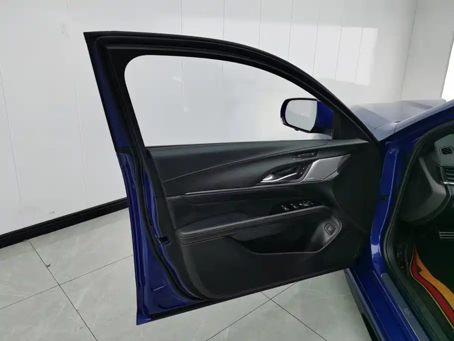 Cadillac CT4 — миниатюра 7