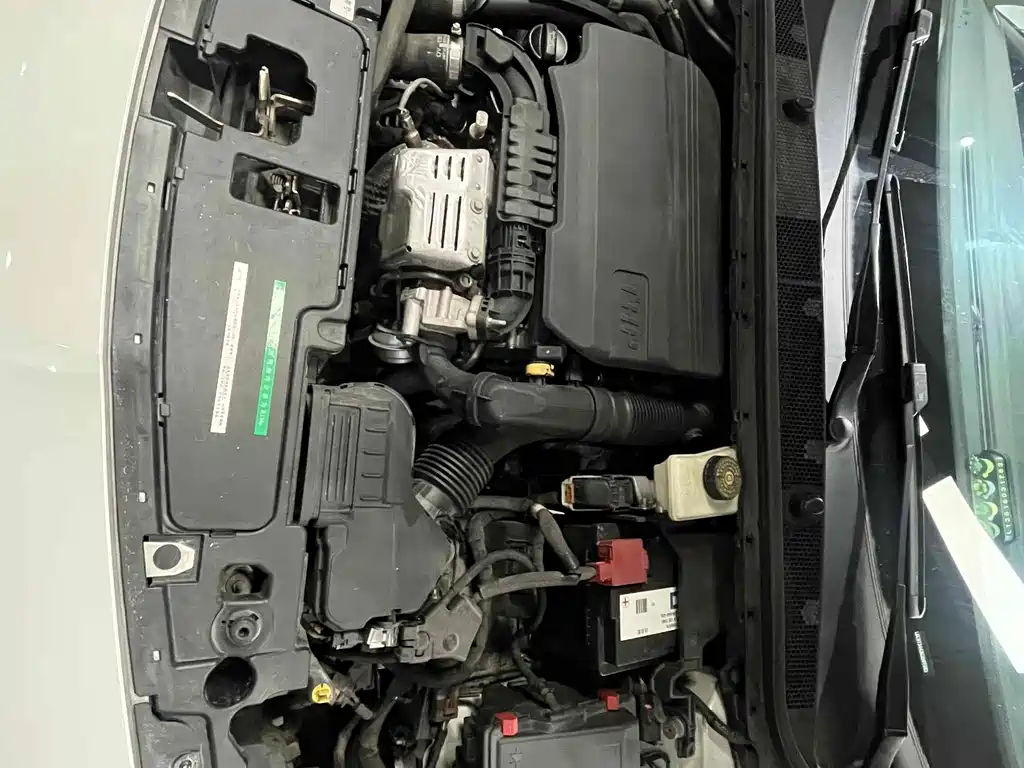 Peugeot 408 2015 1.2T AT Luxury