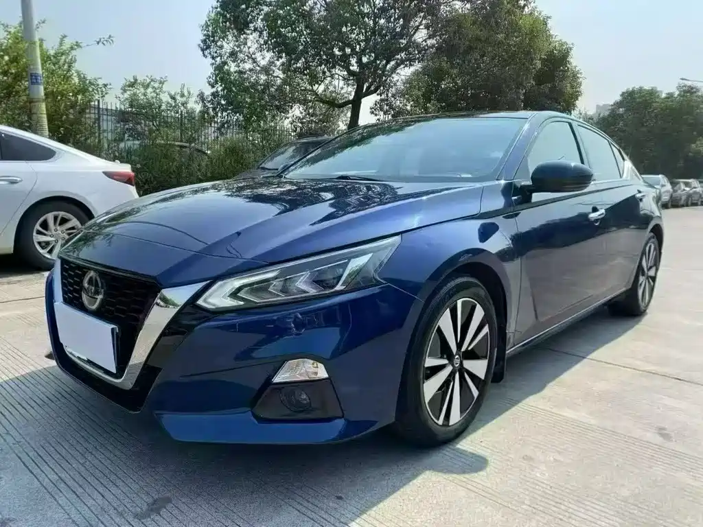 NISSAN TEANA