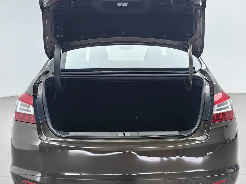 Peugeot 408 — миниатюра 16