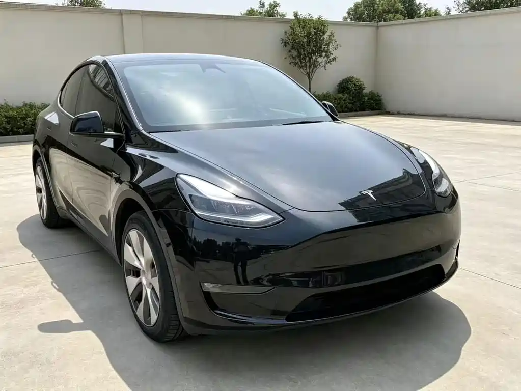 Tesla Model Y — фотографии объявления, Фото 3