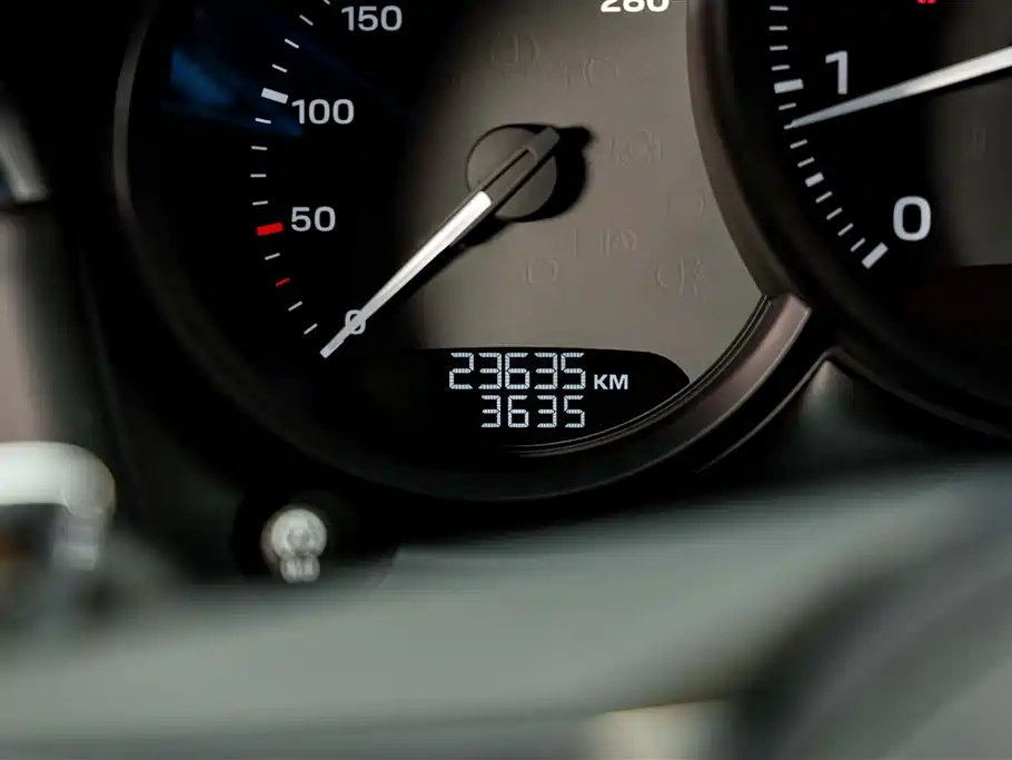Porsche Macan — миниатюра 9