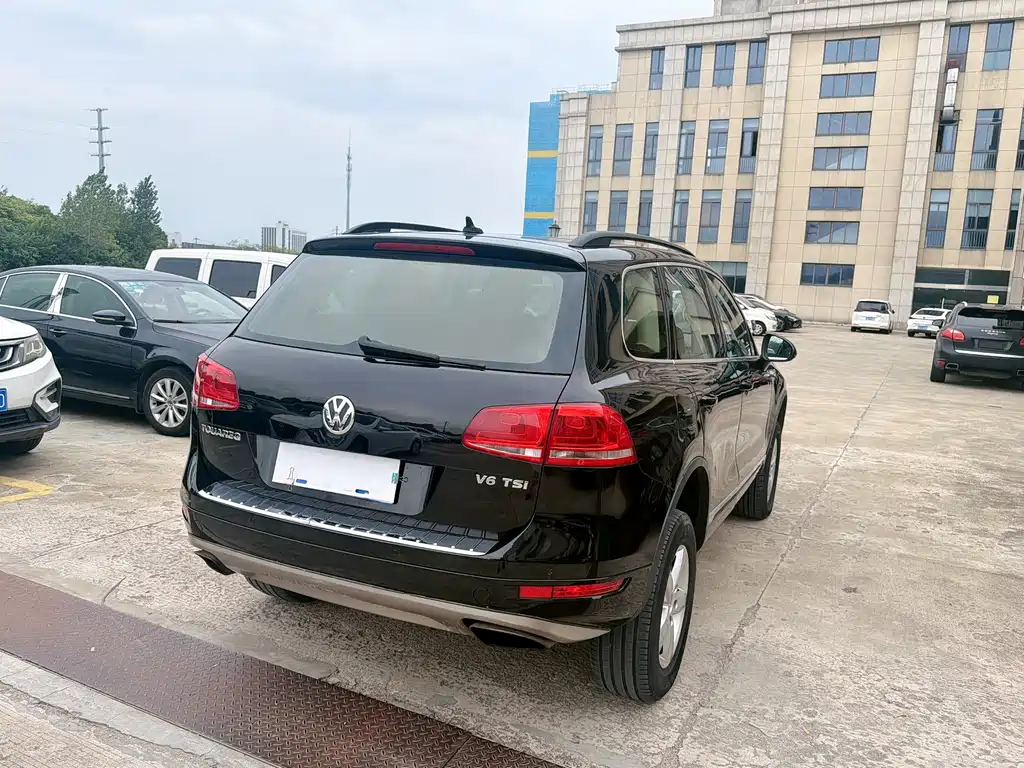 Volkswagen Touareg — миниатюра 7