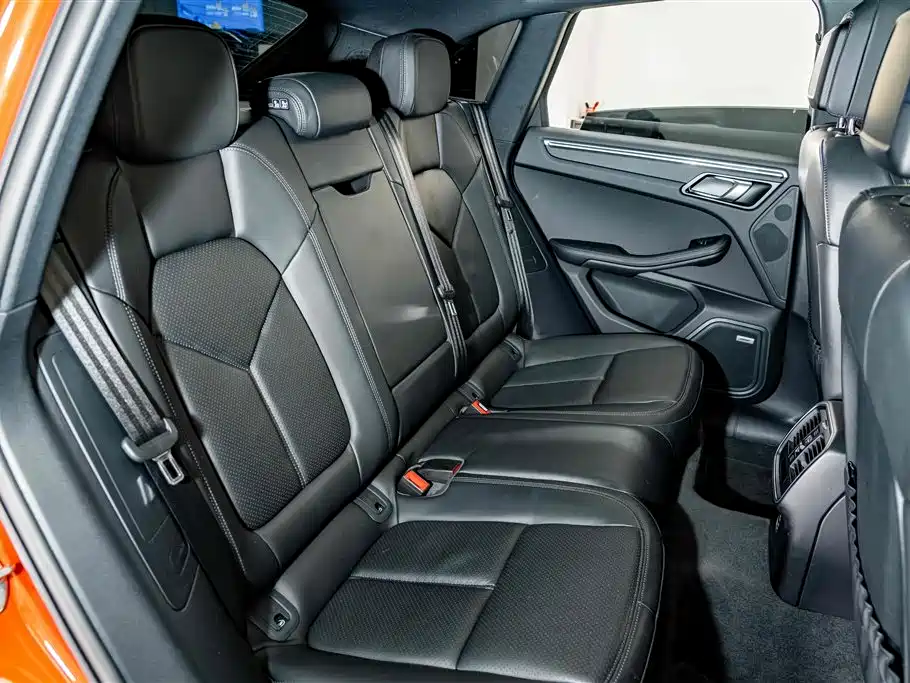 Porsche Macan — миниатюра 22