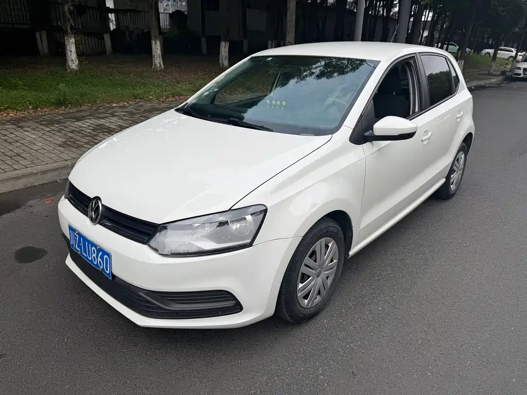 Volkswagen Polo 2016 1.4L AT