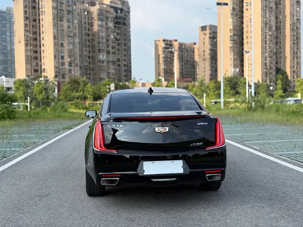 Cadillac XTS — миниатюра 12