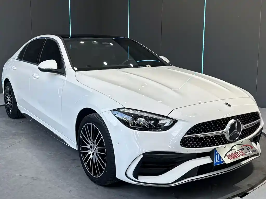 Mercedes-Benz C-Class — миниатюра 3