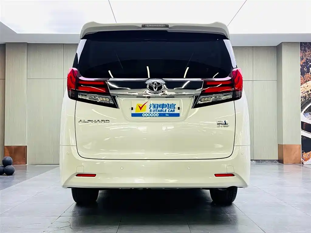 Toyota Alphard 2018 3.5L Luxury