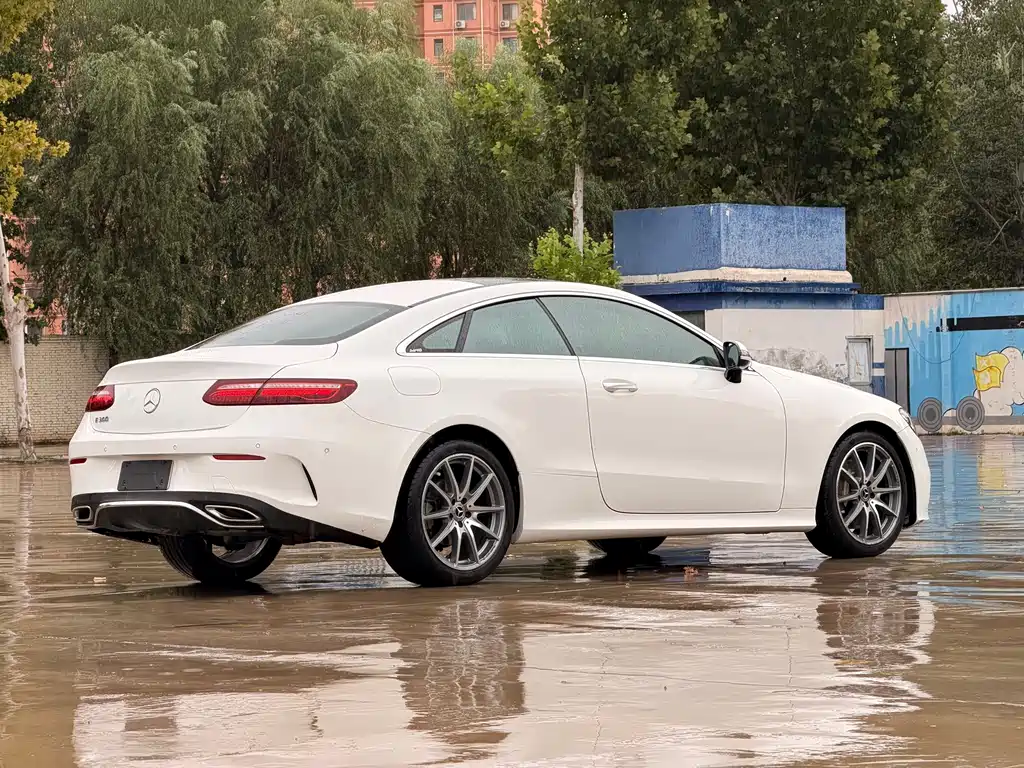 Mercedes-Benz E-Class (Import) — миниатюра 16