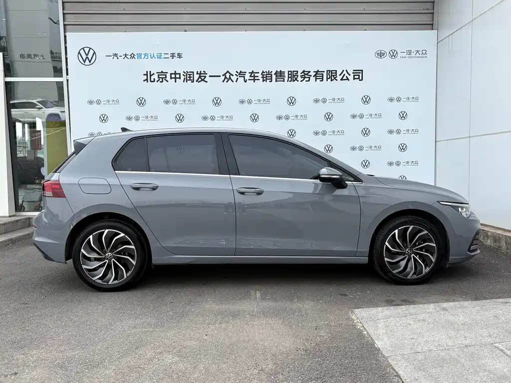 Volkswagen Golf 2023 280TSI DSG Pro