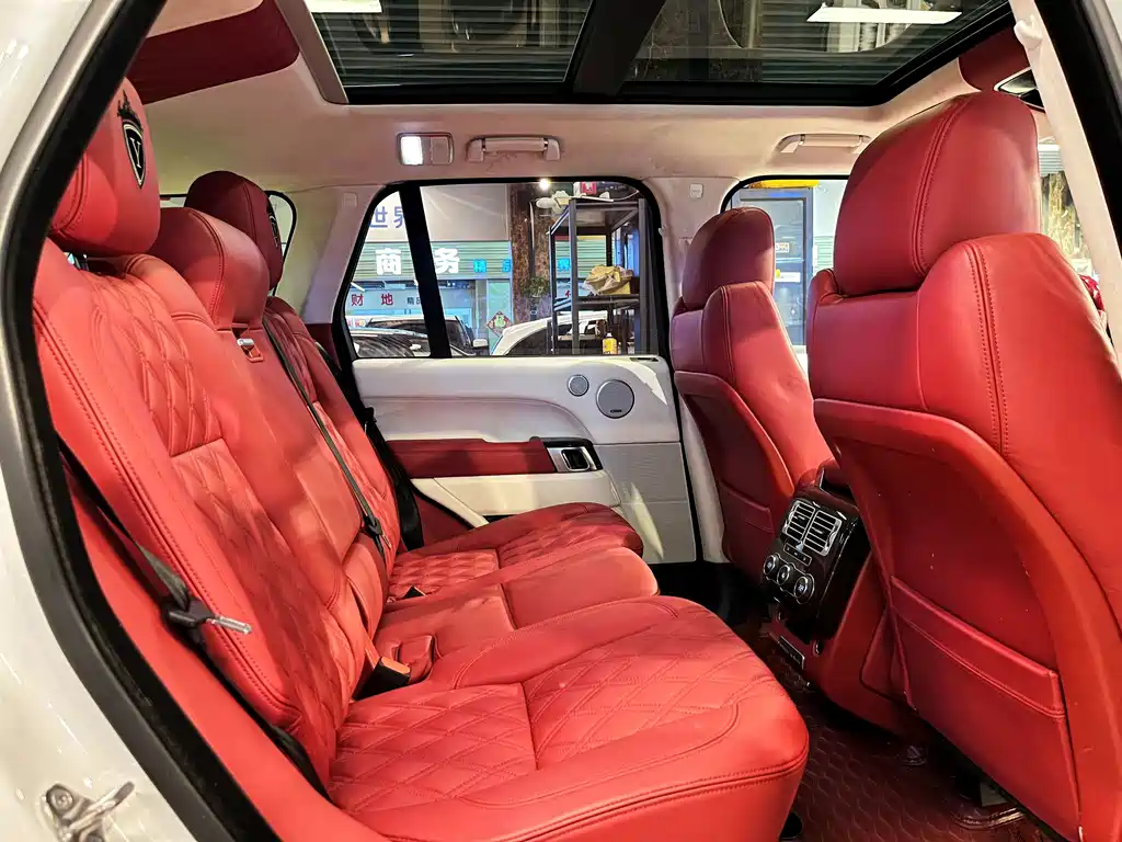 Land Rover Range Rover — миниатюра 27