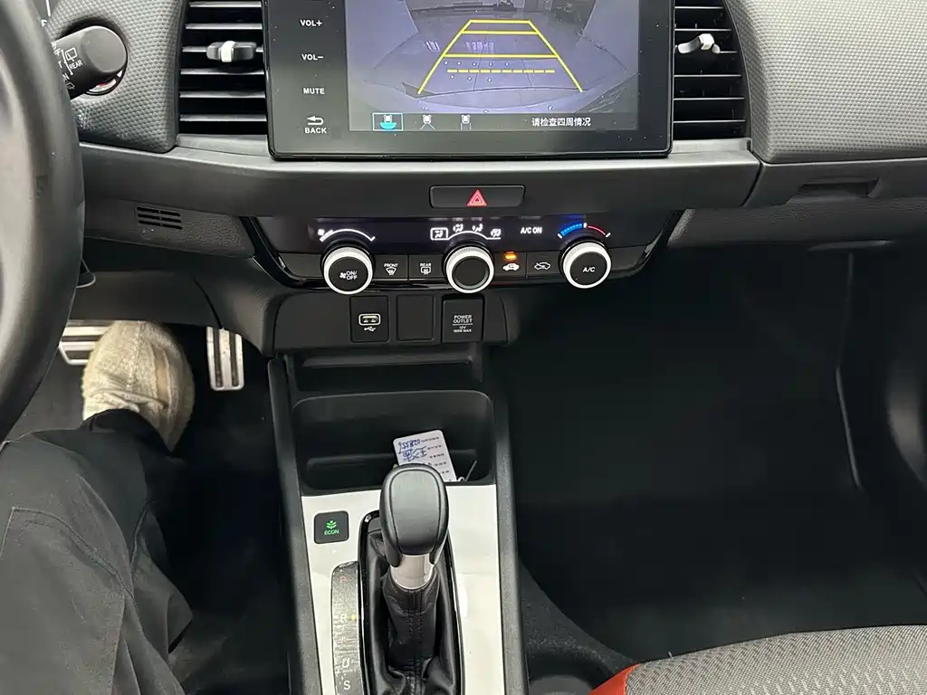 Honda Fit — миниатюра 14