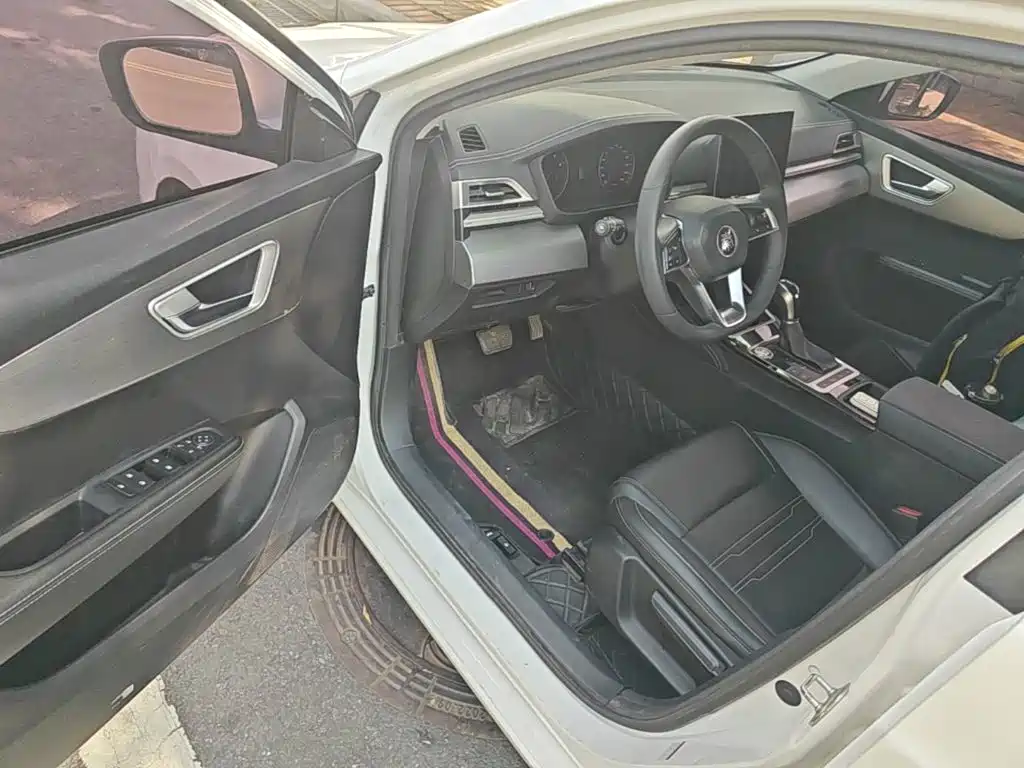 BYD Qin — миниатюра 16