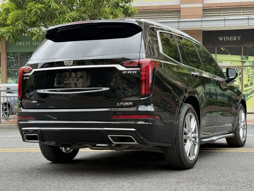 Cadillac XT6 — миниатюра 5
