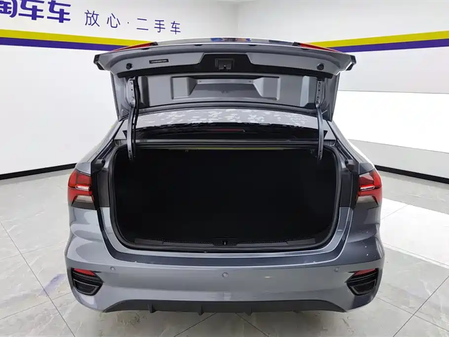 ROEWE I5
