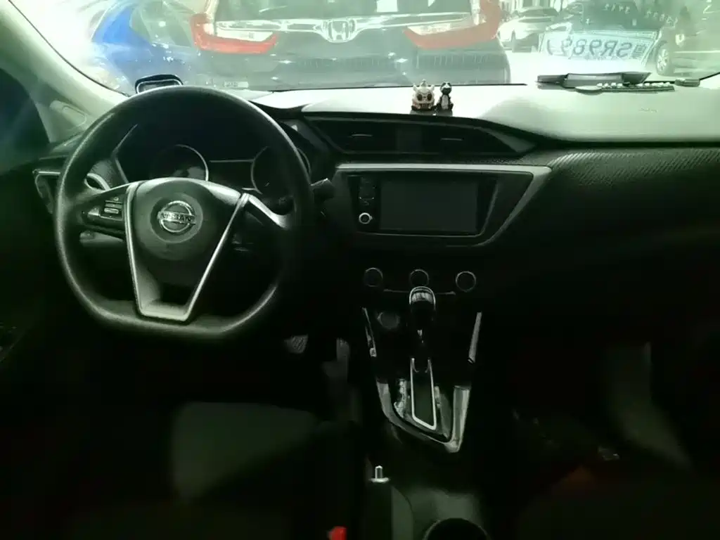 Nissan Bluebird — миниатюра 5