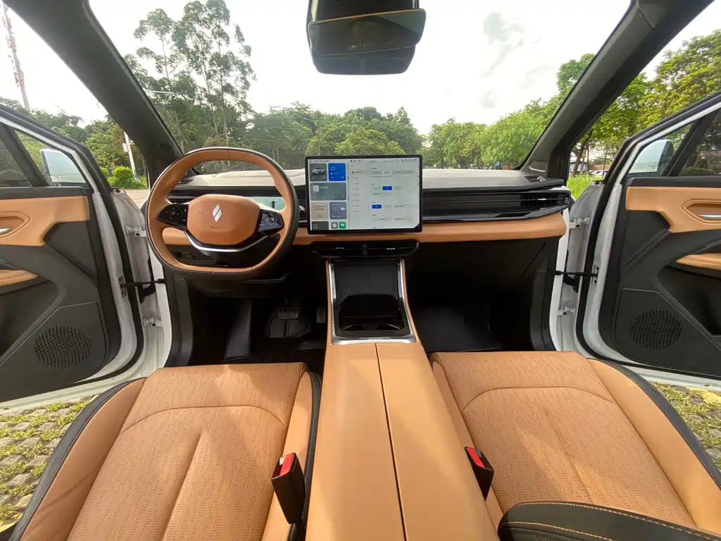 Livan 7 2024 605km Executive