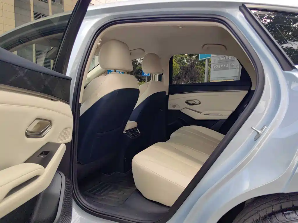 BYD Qin L L 2024 DM-i 80KM Lead