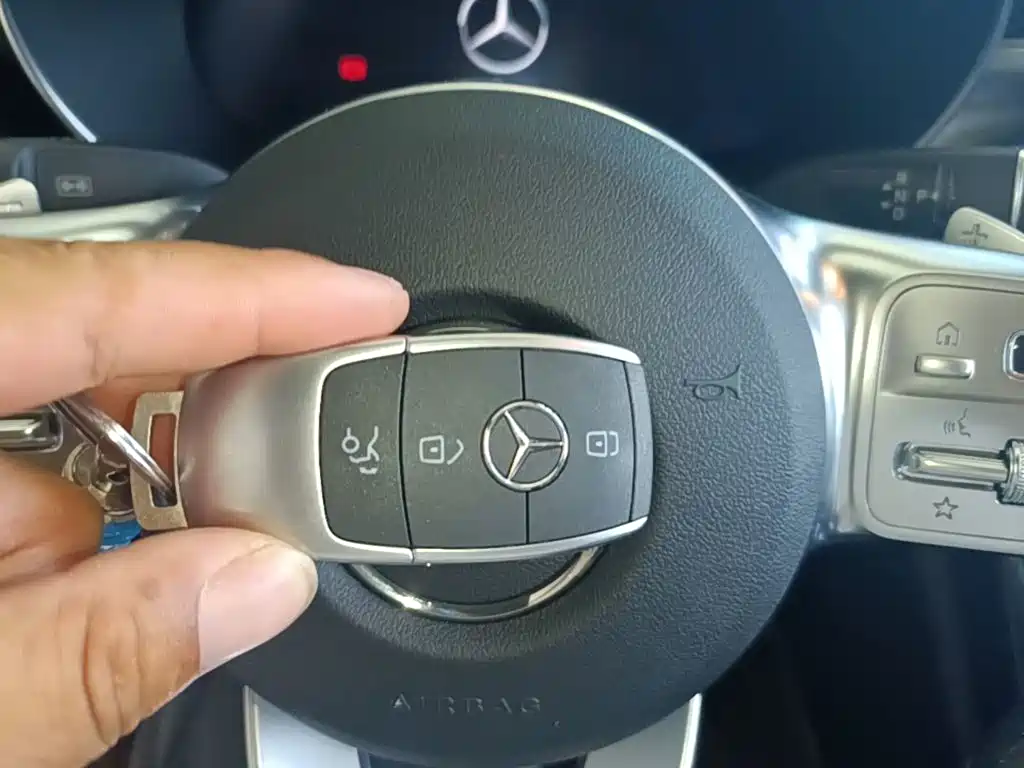Mercedes-Benz C-Class — миниатюра 9