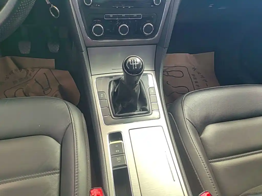 Volkswagen Passat — миниатюра 14