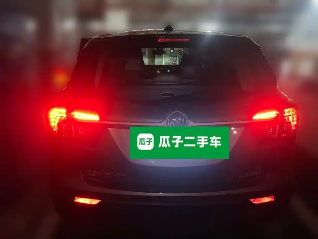 Buick Envision Plus — миниатюра 5