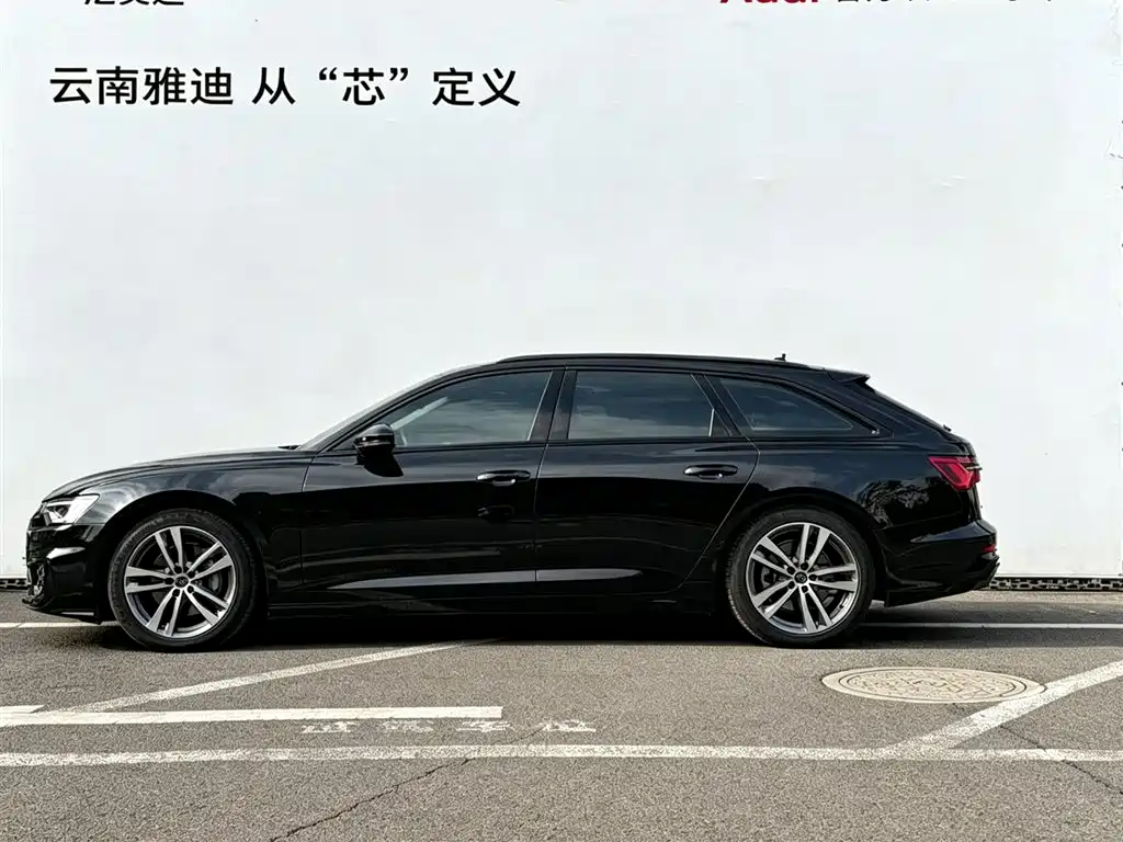 Audi A6 2024 Avant 45 TFSI