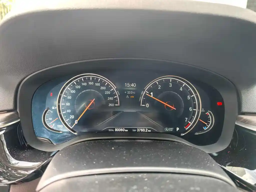 BMW 5 Series — миниатюра 13