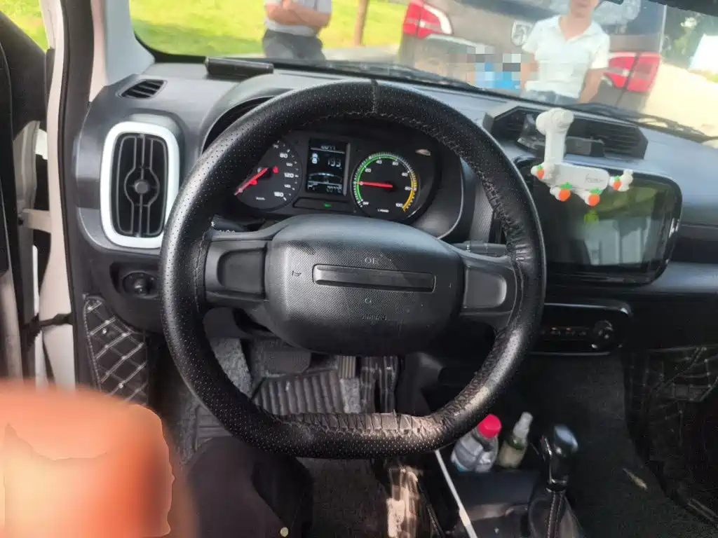Roewe Clever — миниатюра 6