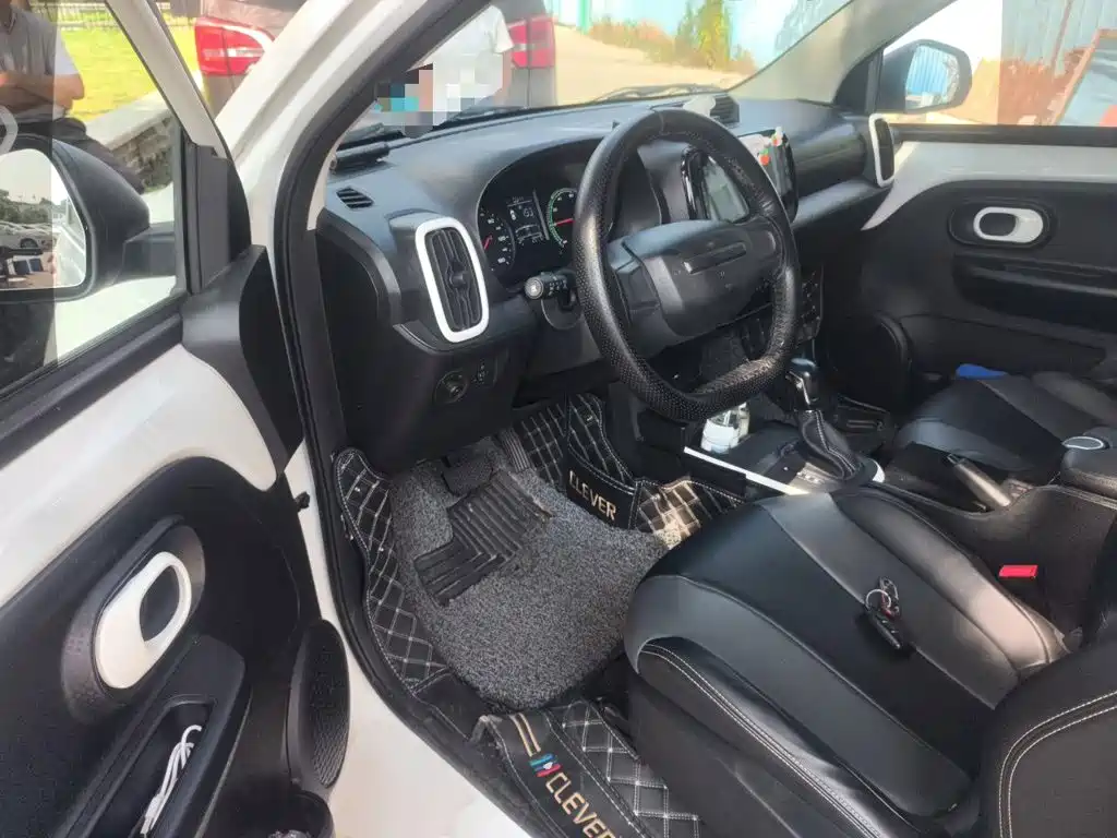 Roewe Clever — миниатюра 12