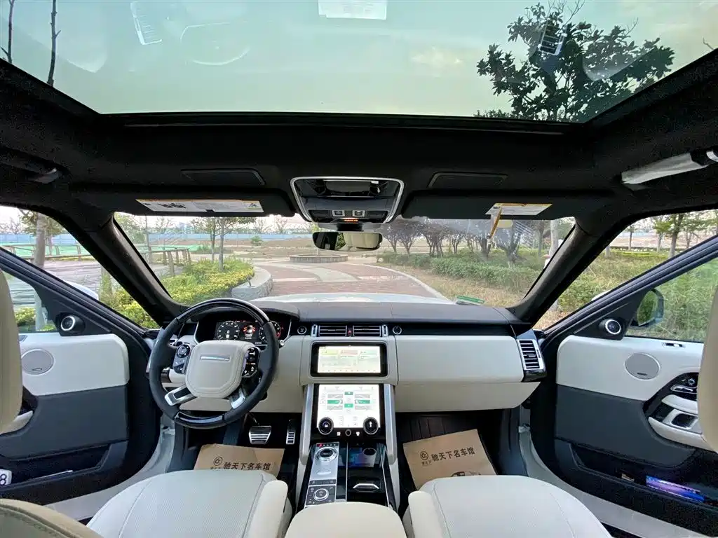 Land Rover Range Rover 2022 3.0 L6 400PS