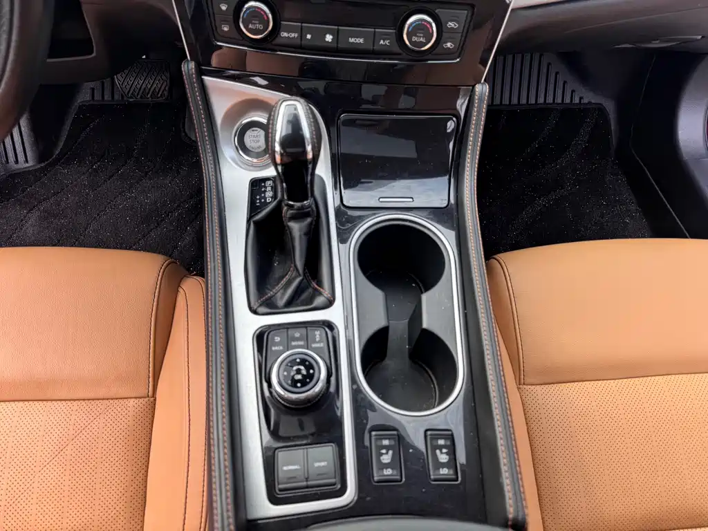 Nissan Cima — миниатюра 8