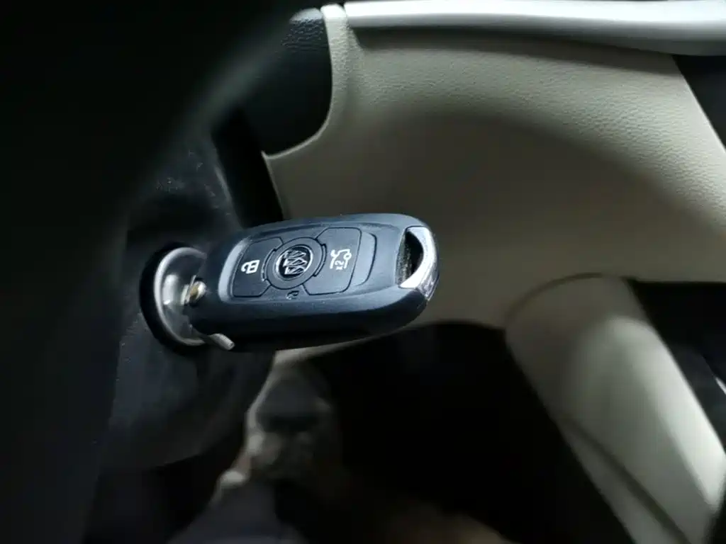 Buick Verano — миниатюра 9