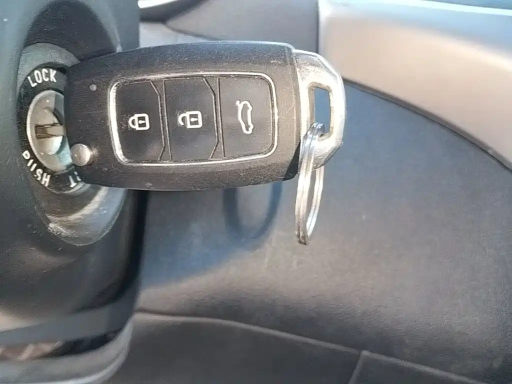 Hyundai Elantra Langdong — миниатюра 9