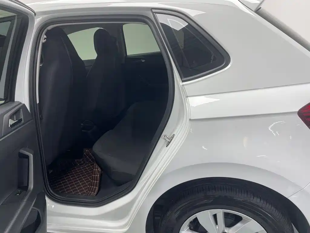 Volkswagen Polo — миниатюра 11