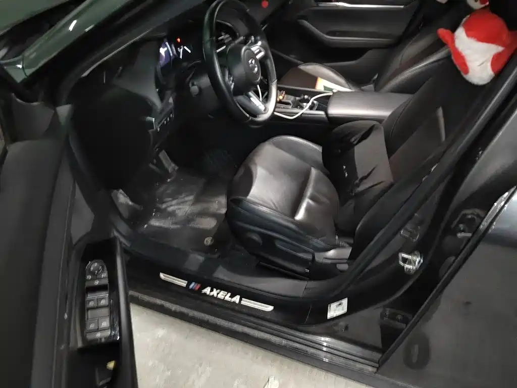 Mazda 3 Axela — миниатюра 17