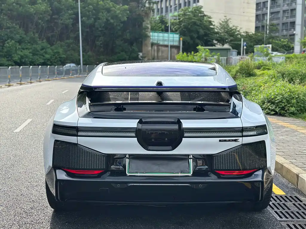 HiPhi HiPhi Z 2023 мест