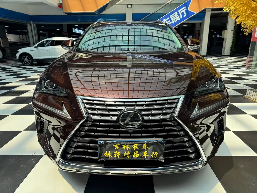 Lexus NX 2017 200
