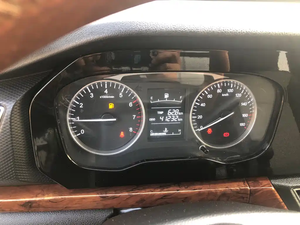 CHANGAN CROSSOVER D5