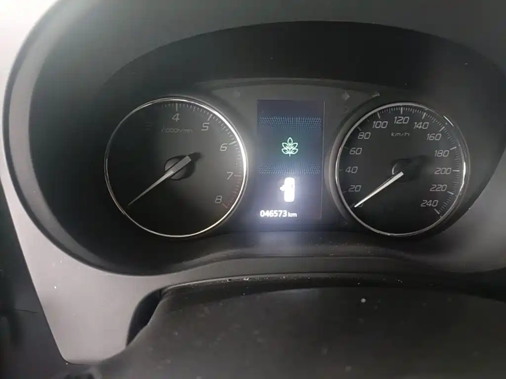 Mitsubishi Outlander — миниатюра 14