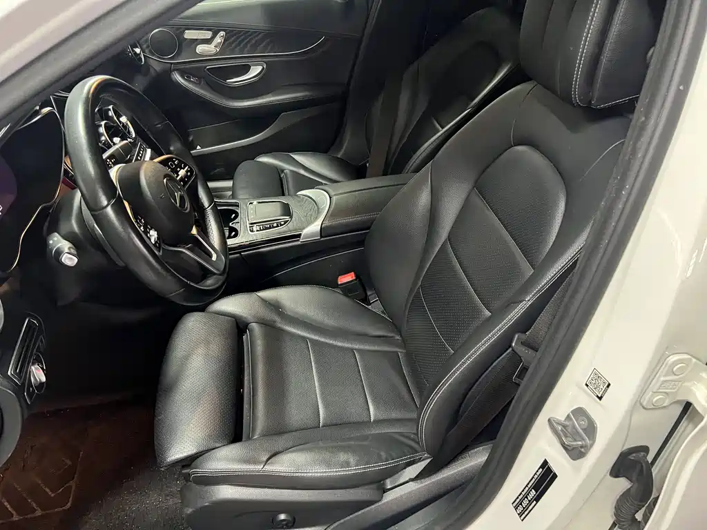 Mercedes-Benz C-Class — миниатюра 10
