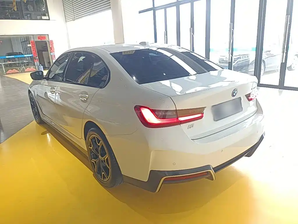 BMW i3 — миниатюра 5