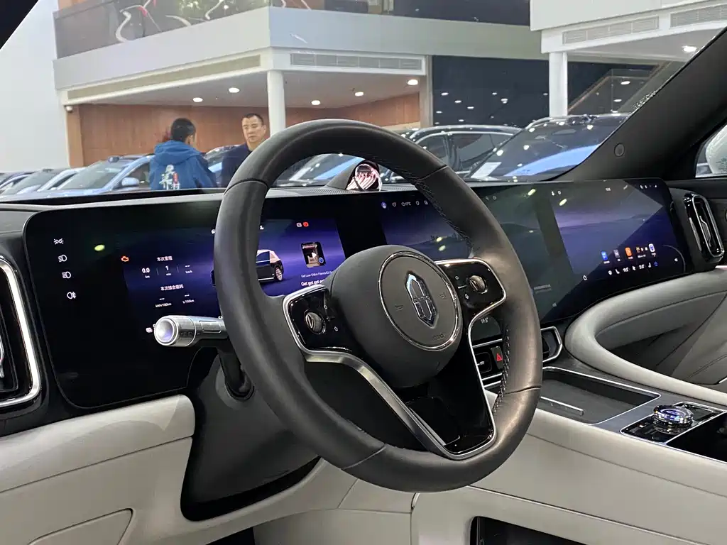 AITO ASK THE WORLD M9