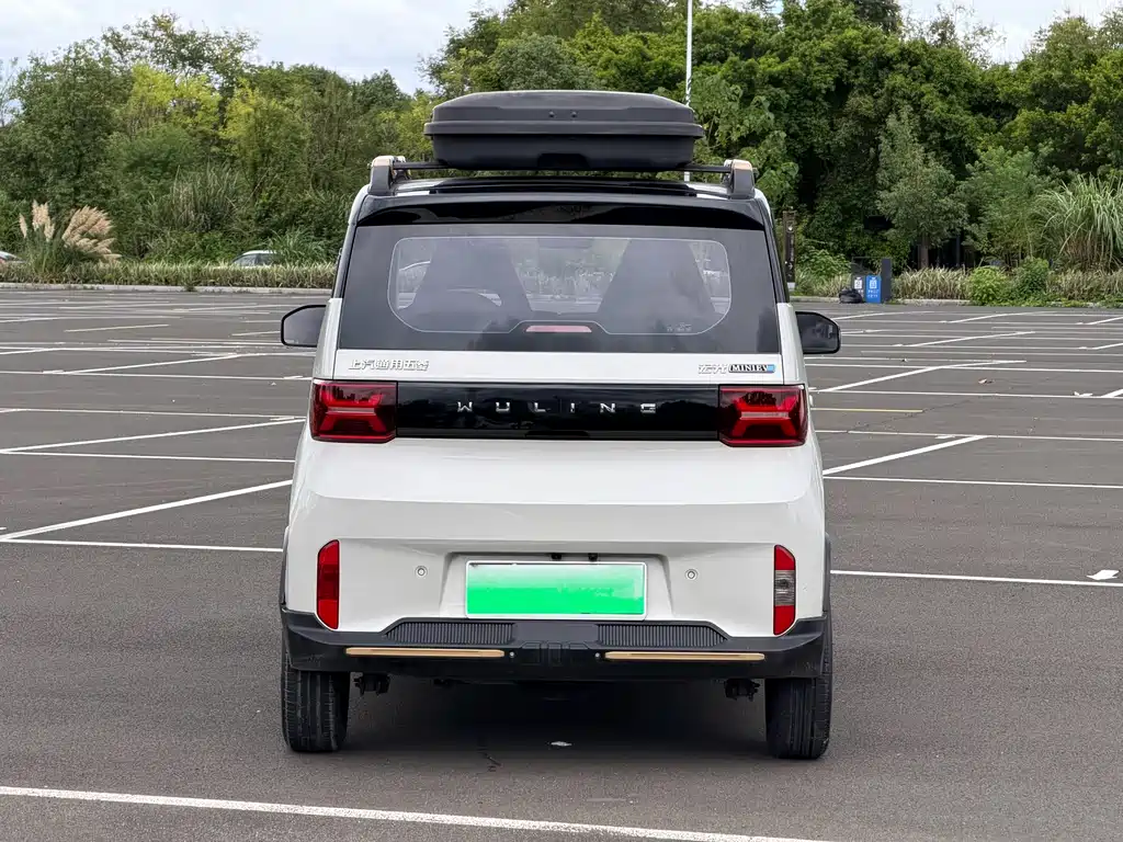Wuling MINIEV — миниатюра 5