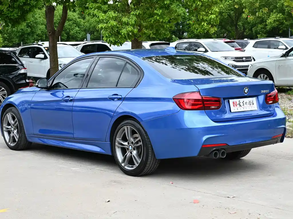 BMW 3 Series — миниатюра 4