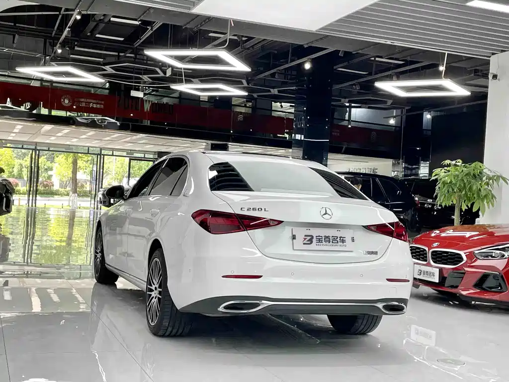 Mercedes-Benz C-Class — миниатюра 10