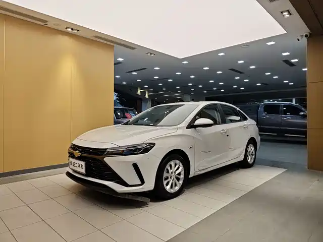 CHEVROLET CRUZE 2024