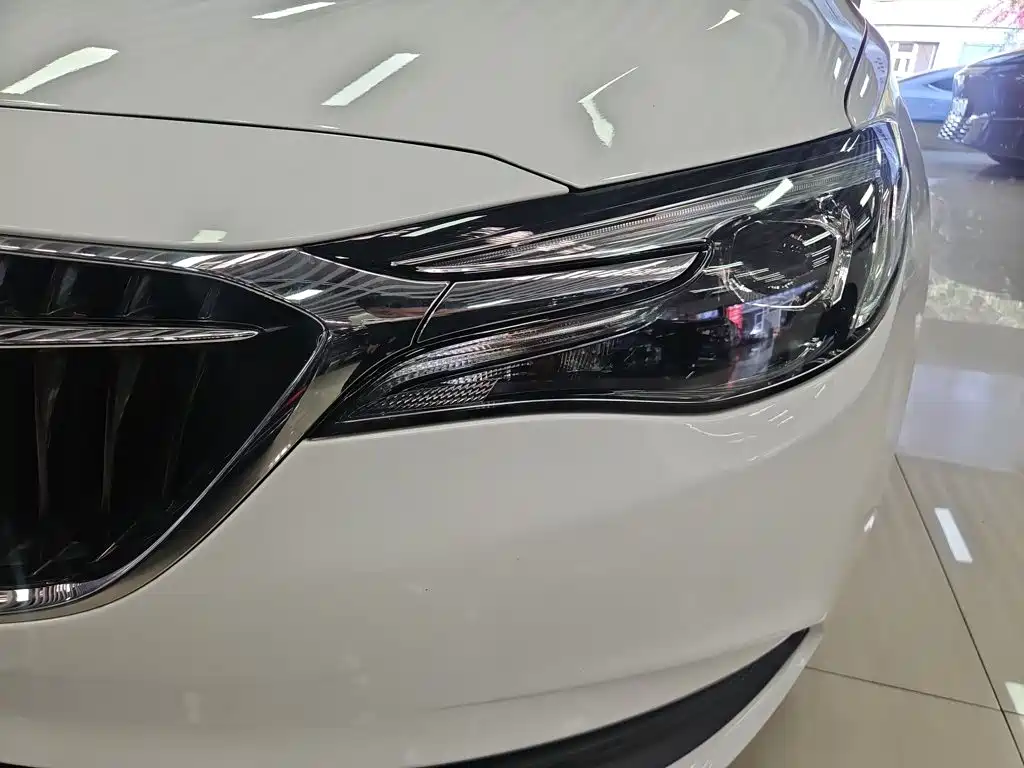 Buick Excelle — миниатюра 3