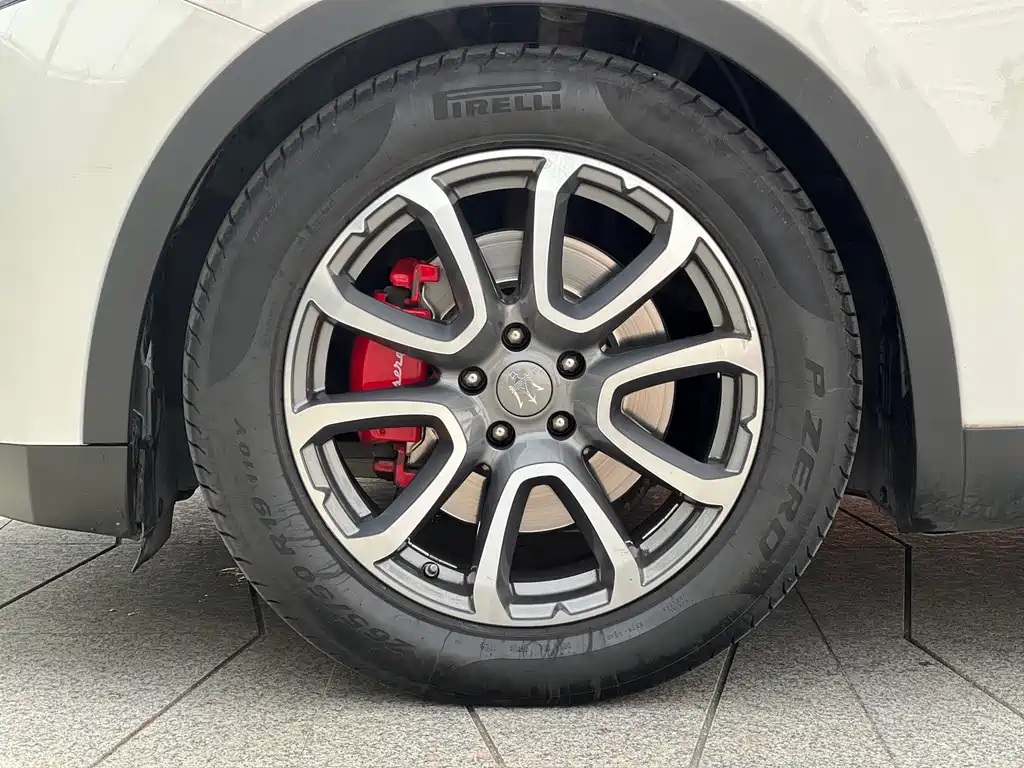 Maserati Levante — миниатюра 8